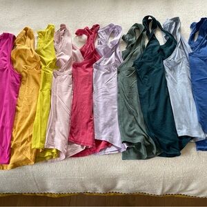 Bundle lululemon tanks size 8/10